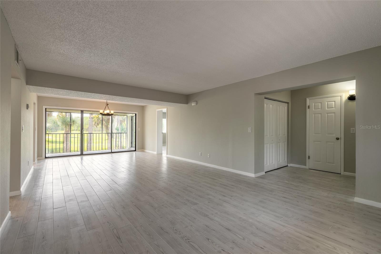 INDIGO POINT CONDO PH 01 - Residential