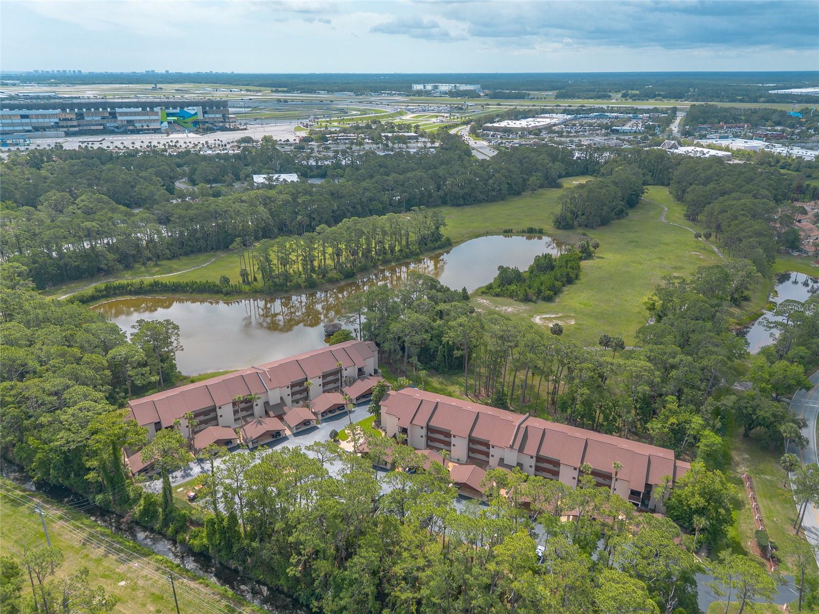 INDIGO POINT CONDO PH 01 - Residential