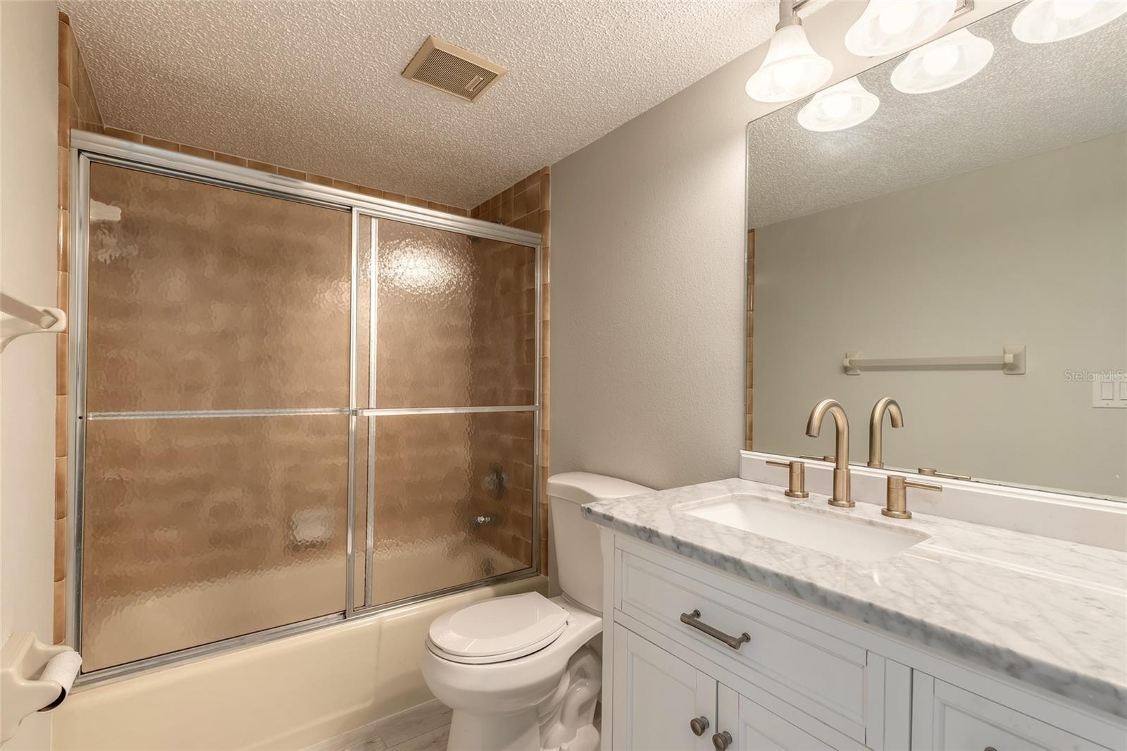 INDIGO POINT CONDO PH 01 - Residential