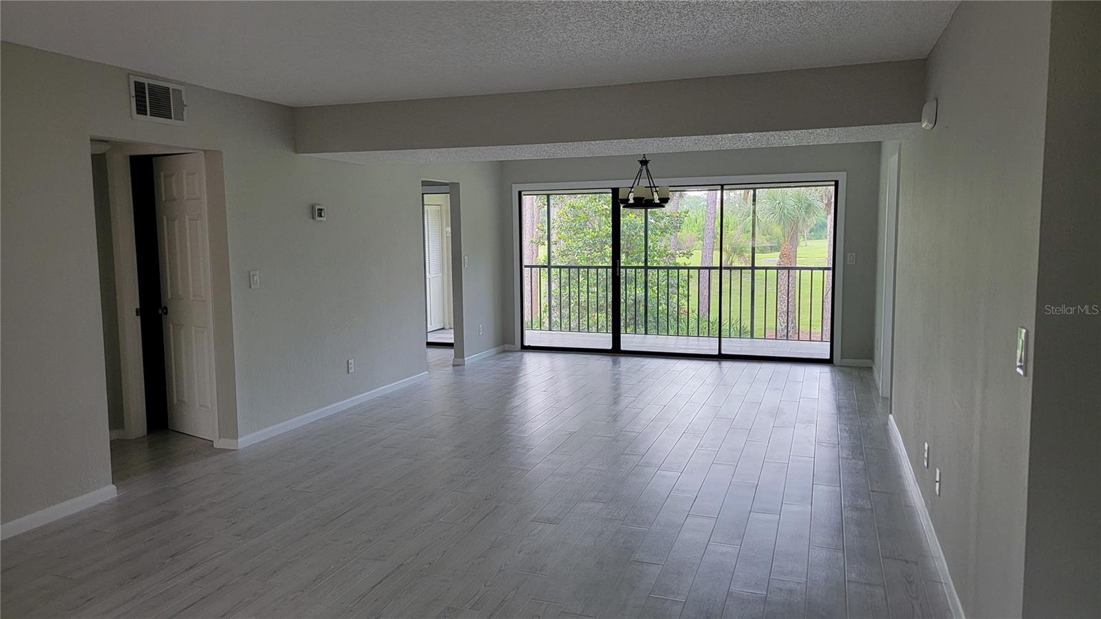 275 INDIGO DRIVE 204