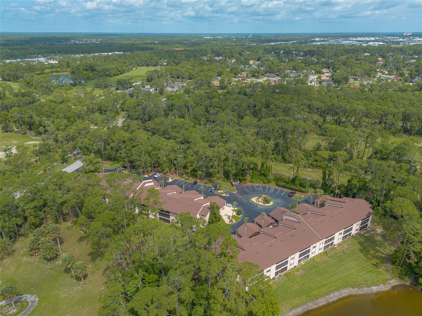 INDIGO POINT CONDO PH 01 - Residential