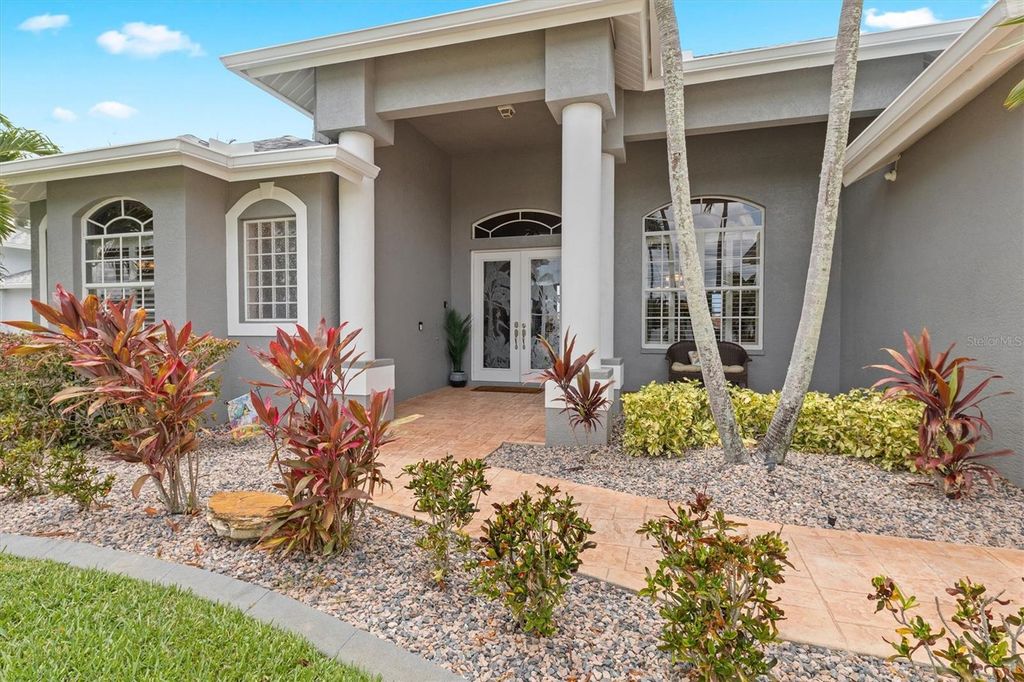 Photo of 3034 SW 28th Avenue, Cape Coral, FL 33914 (MLS # C7517944)