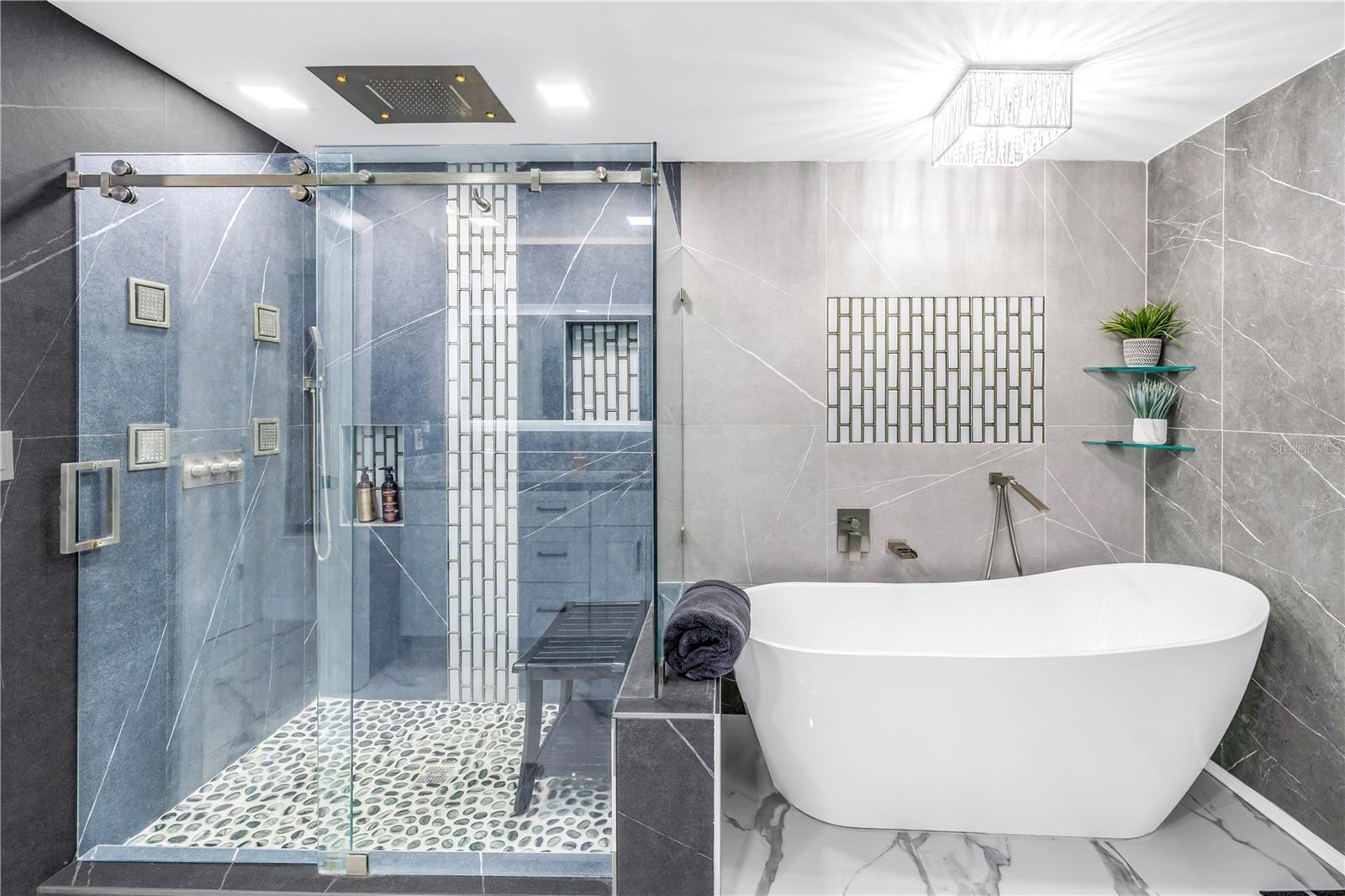 CRYSTAL ISLAND - Residential