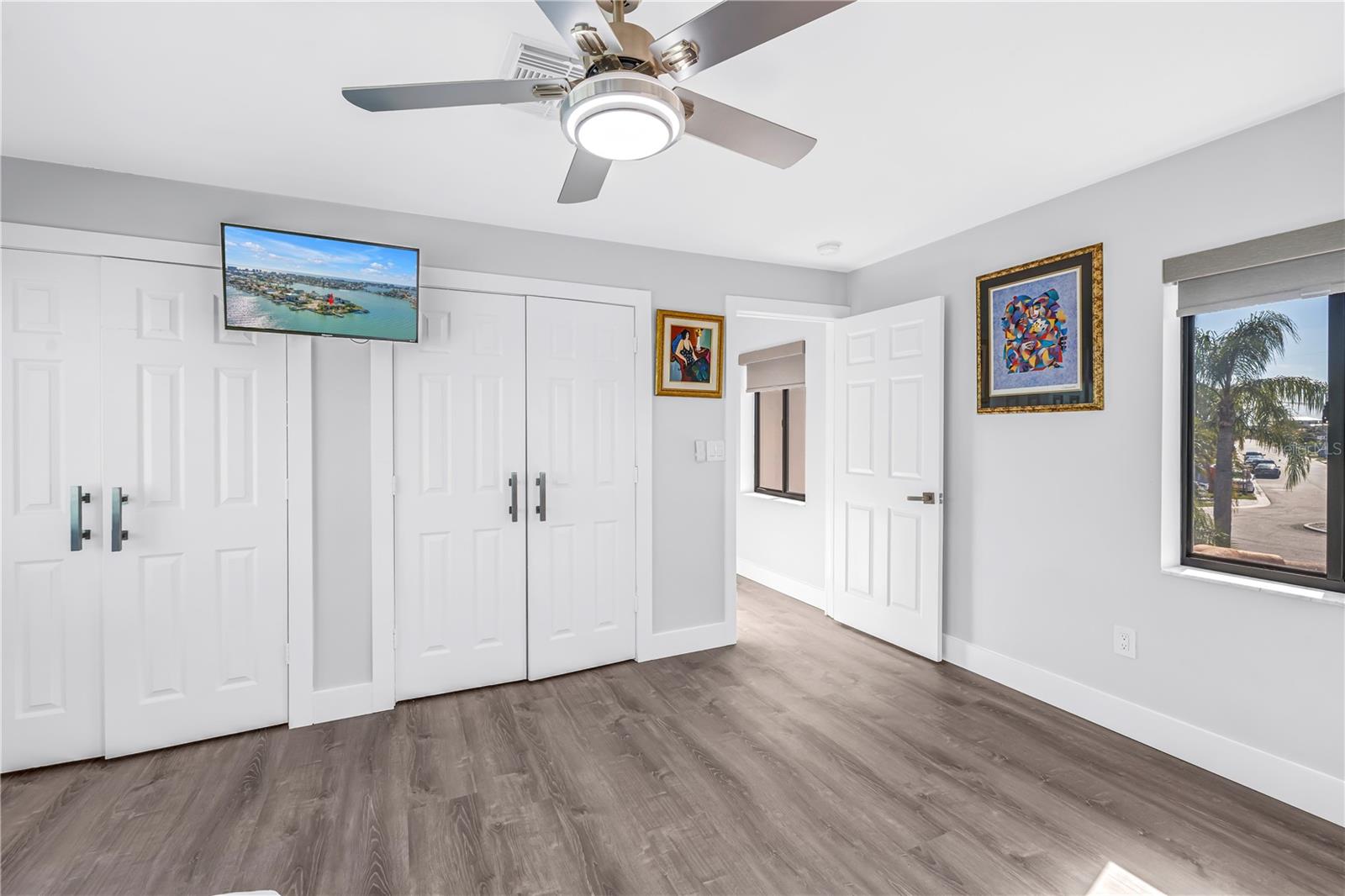 CRYSTAL ISLAND - Residential