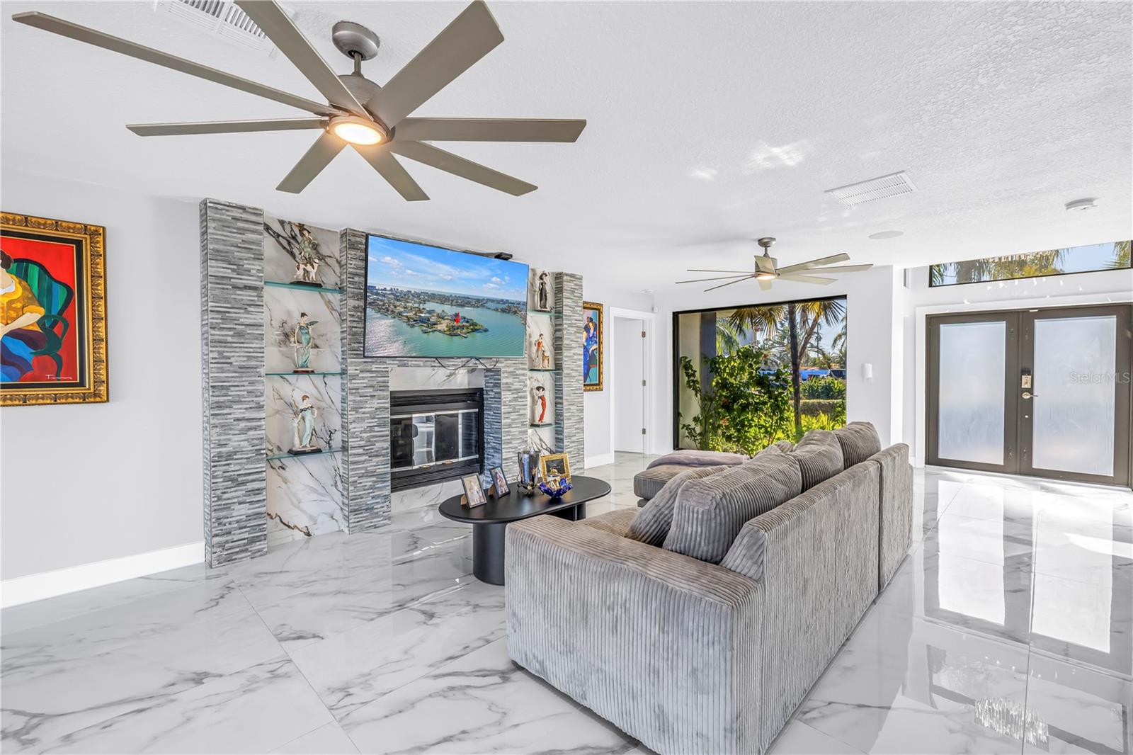 CRYSTAL ISLAND - Residential