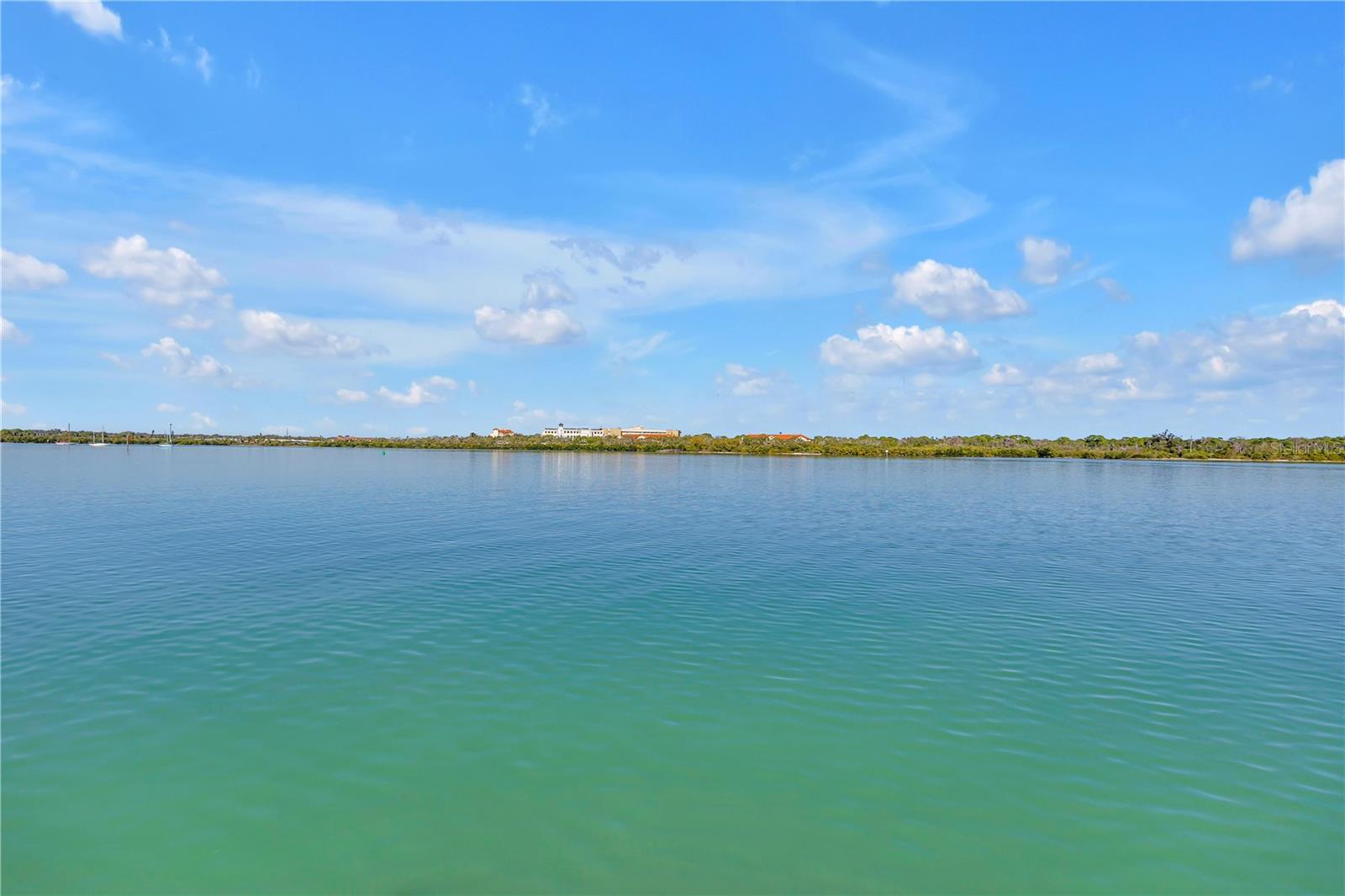 CRYSTAL ISLAND - Residential