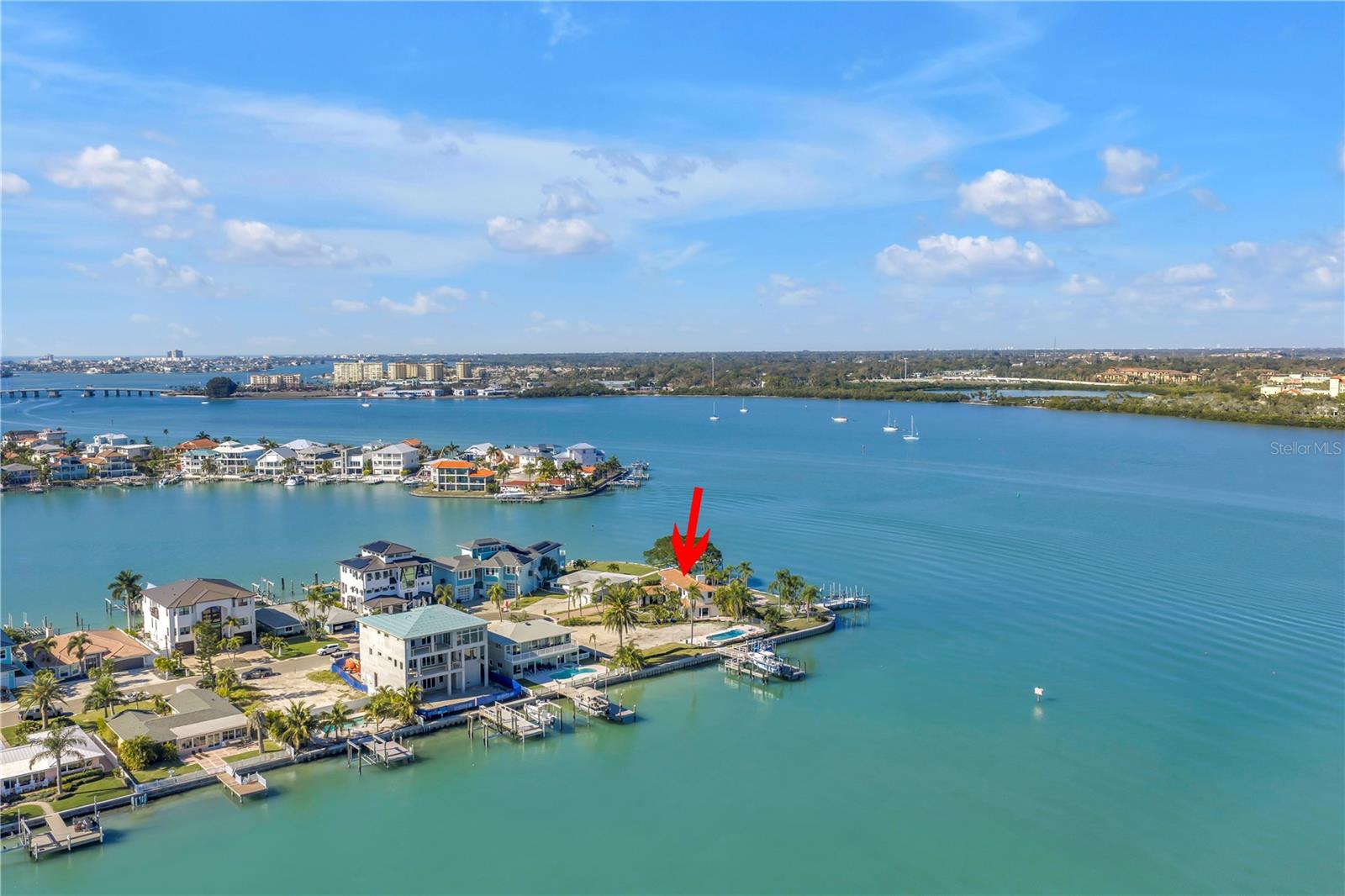 CRYSTAL ISLAND - Residential