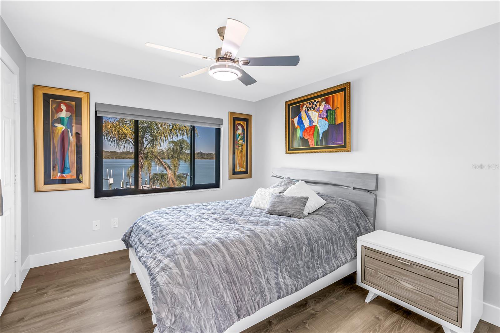 CRYSTAL ISLAND - Residential