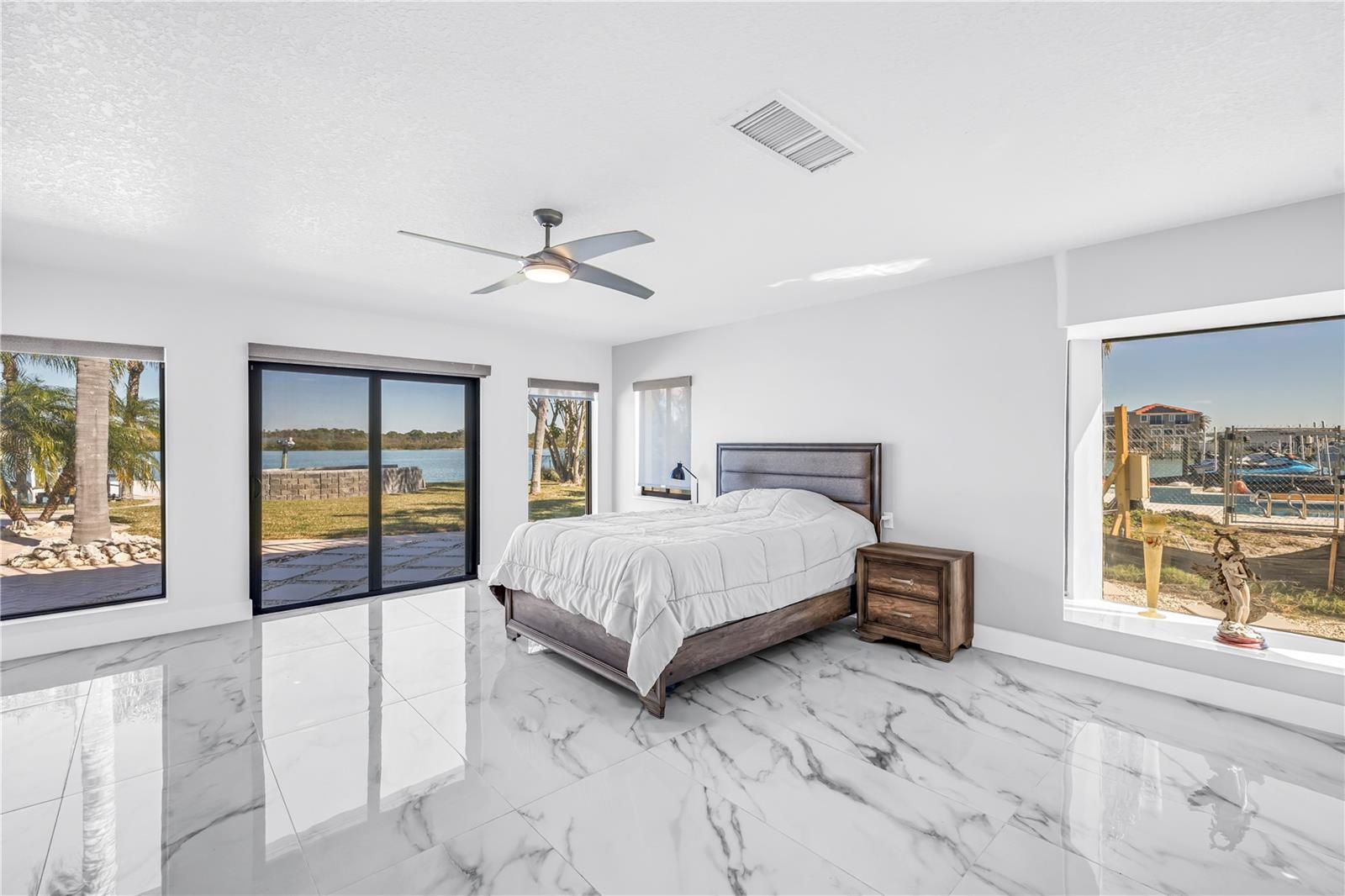 CRYSTAL ISLAND - Residential