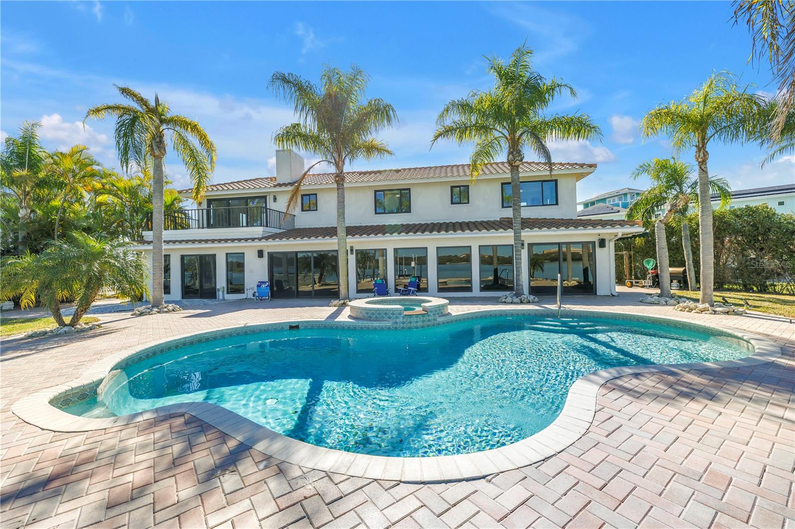 CRYSTAL ISLAND - Residential