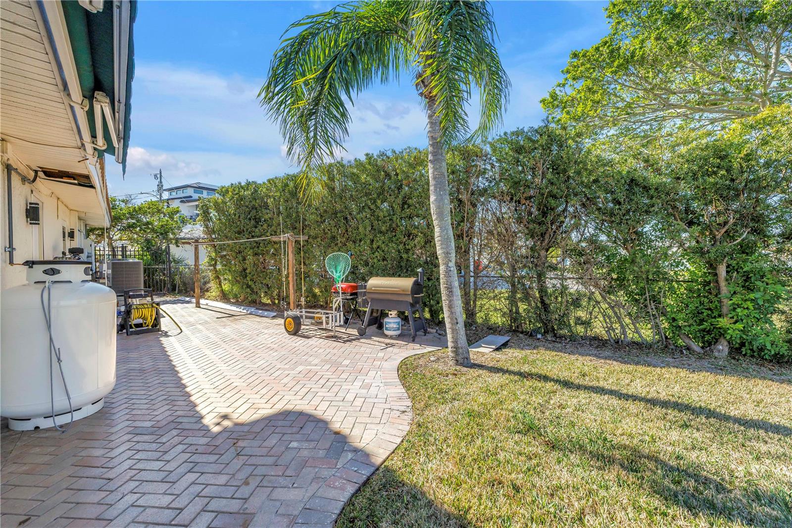 CRYSTAL ISLAND - Residential