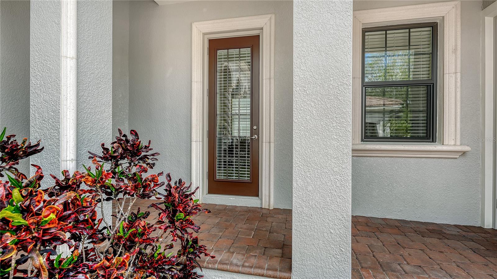 FOUNDERS CLUB - Residential