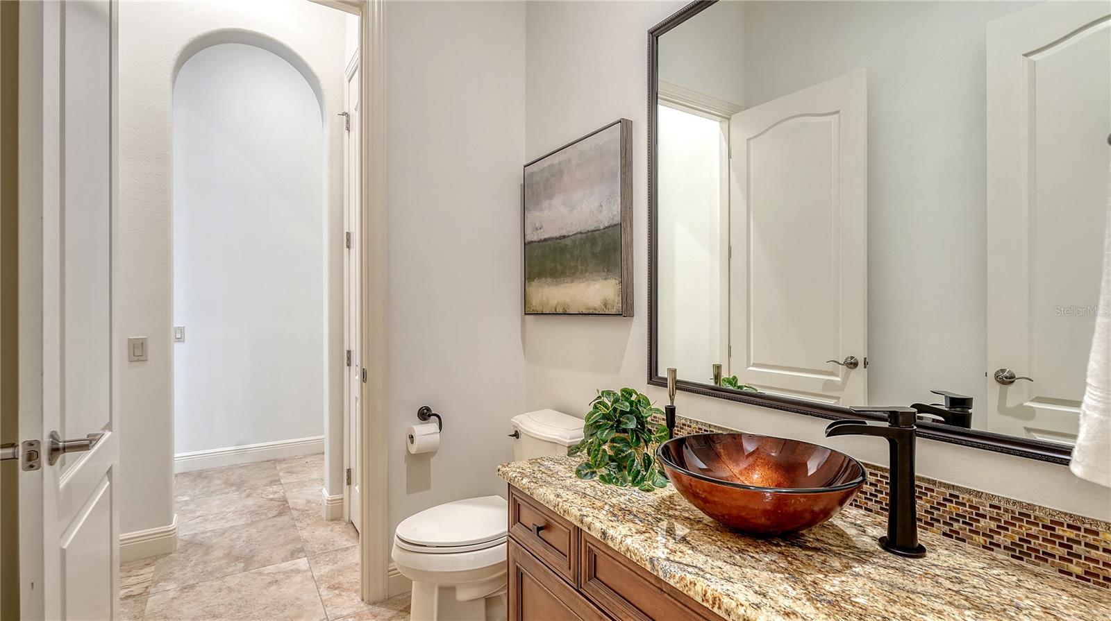 FOUNDERS CLUB - Residential