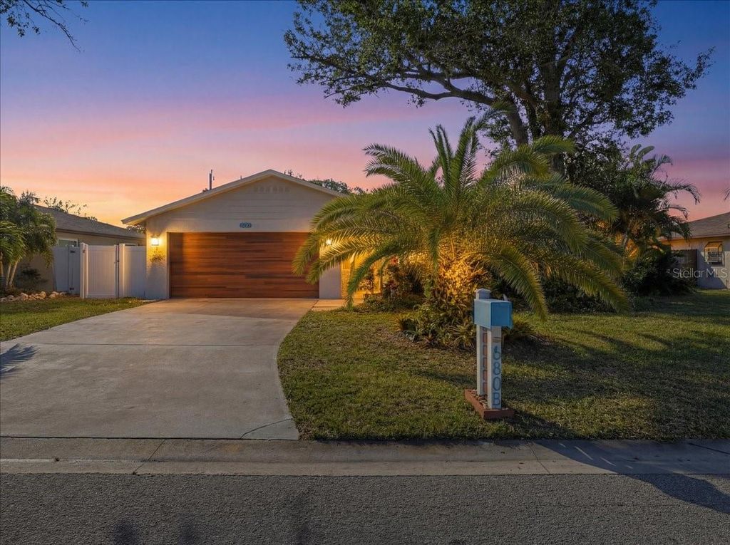 Photo of 6808 Friendship Drive, Sarasota, FL 34241 (MLS # A4679716)