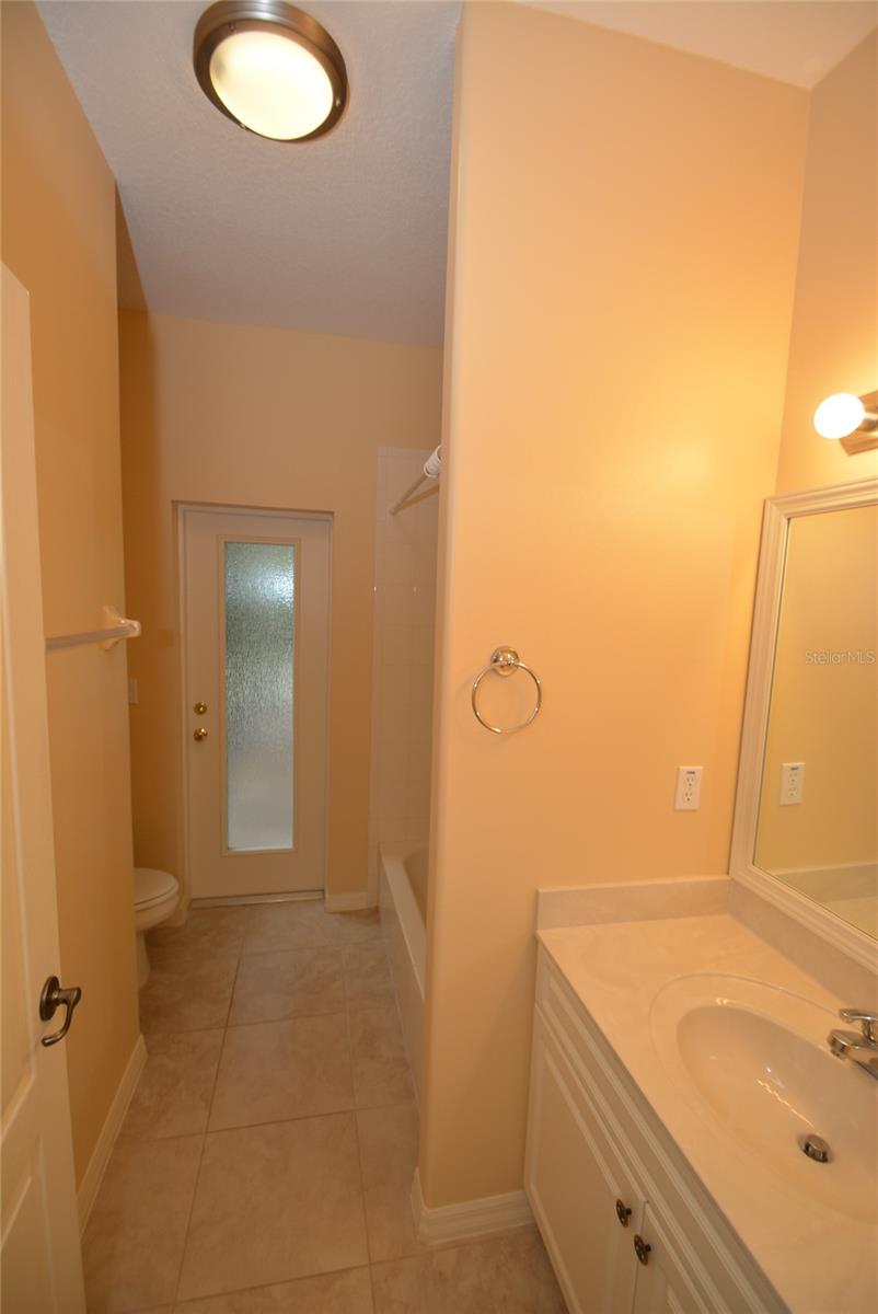 CYPRESS KNOLL - Residential Lease