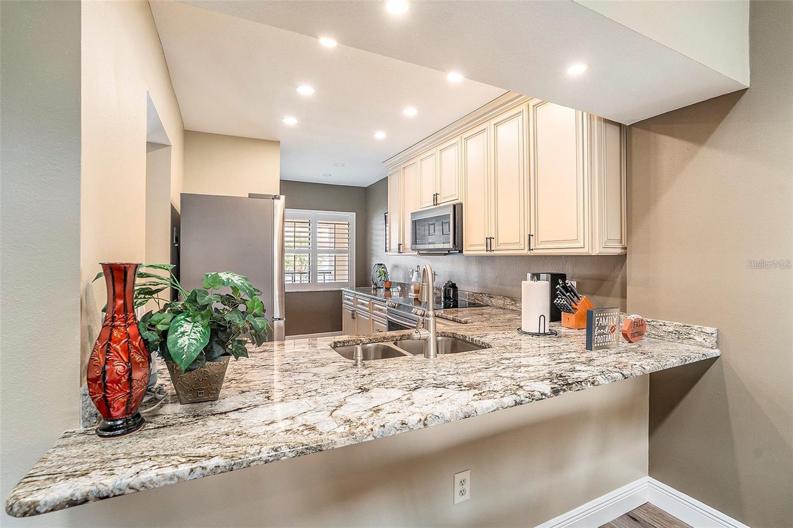 SAND PEBBLE POINTE CONDO 01 AMD 02 - Residential