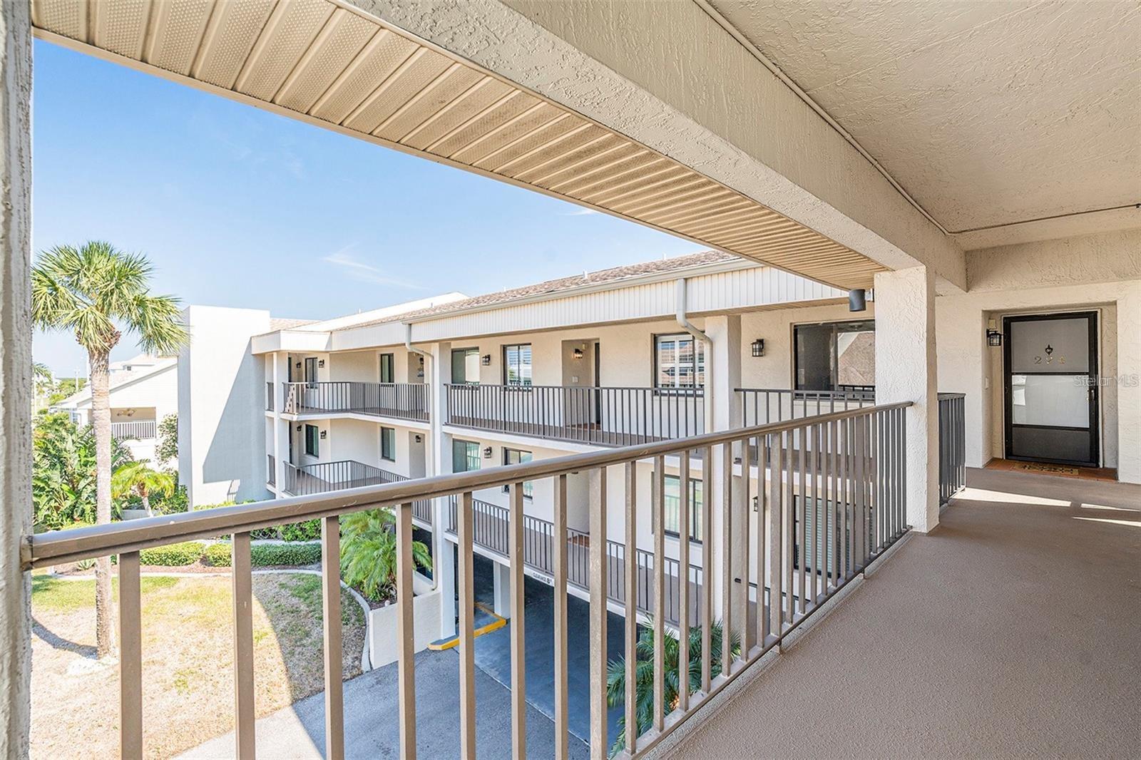 SAND PEBBLE POINTE CONDO 01 AMD 02 - Residential