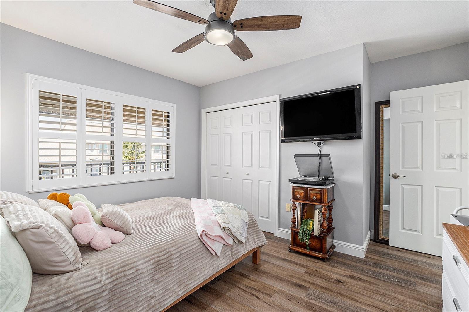 SAND PEBBLE POINTE CONDO 01 AMD 02 - Residential