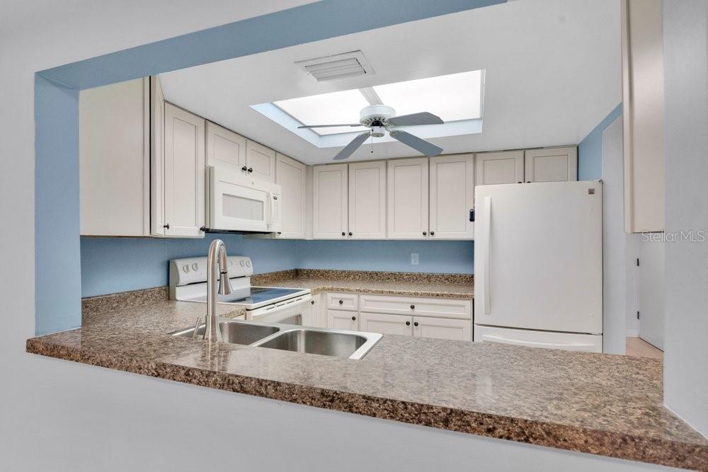 SLEEPY HARBOUR APTS CONDO - Residential