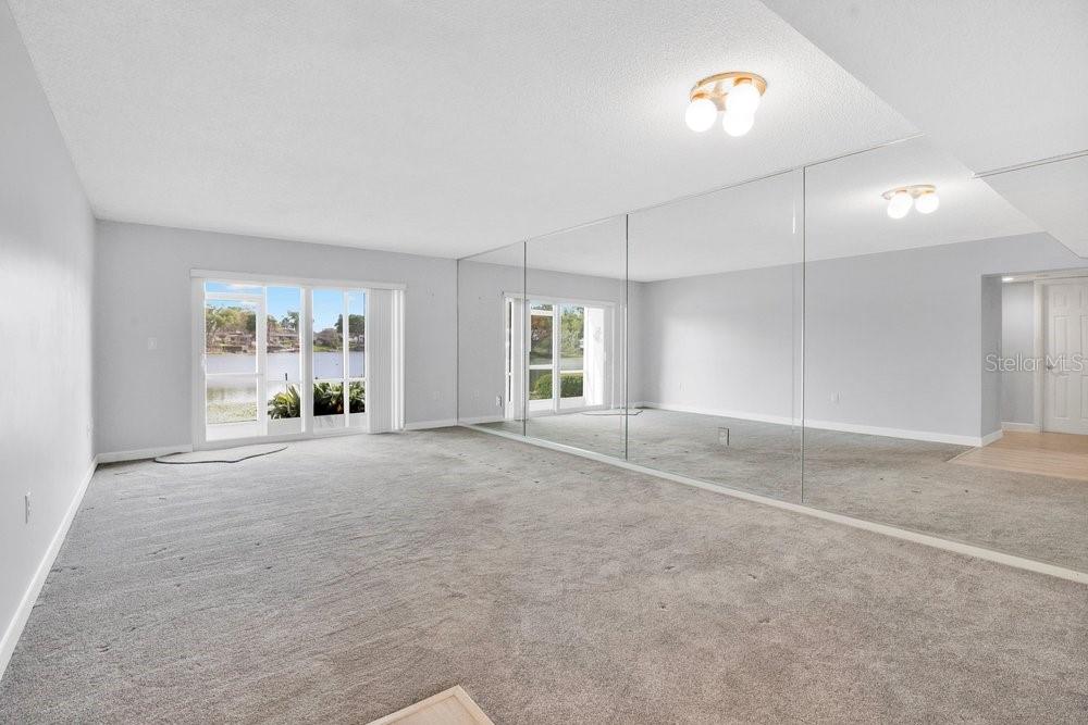 SLEEPY HARBOUR APTS CONDO - Residential