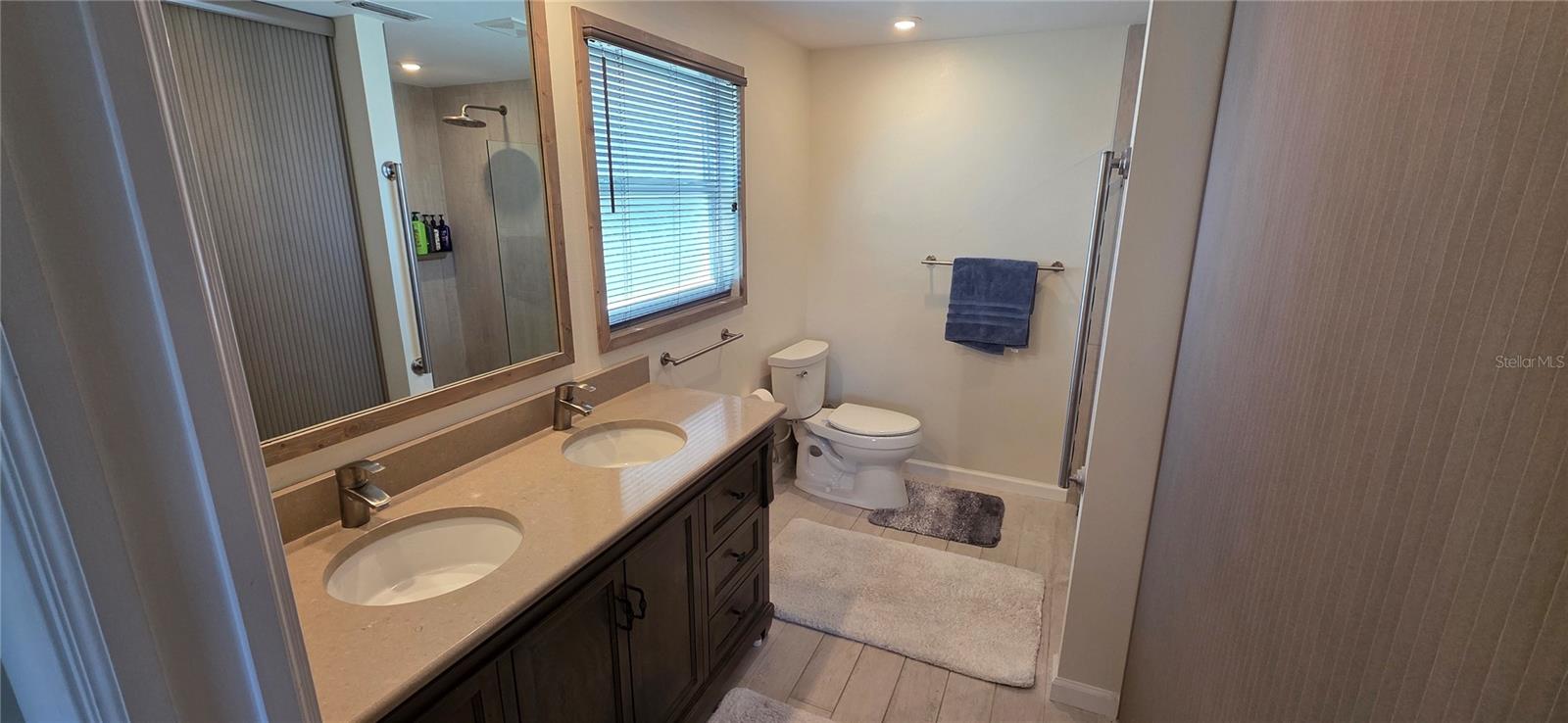 VENICE GARDENS - Residential