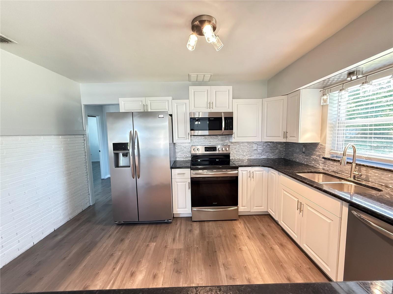 FANNING SHORES SUB - Residential