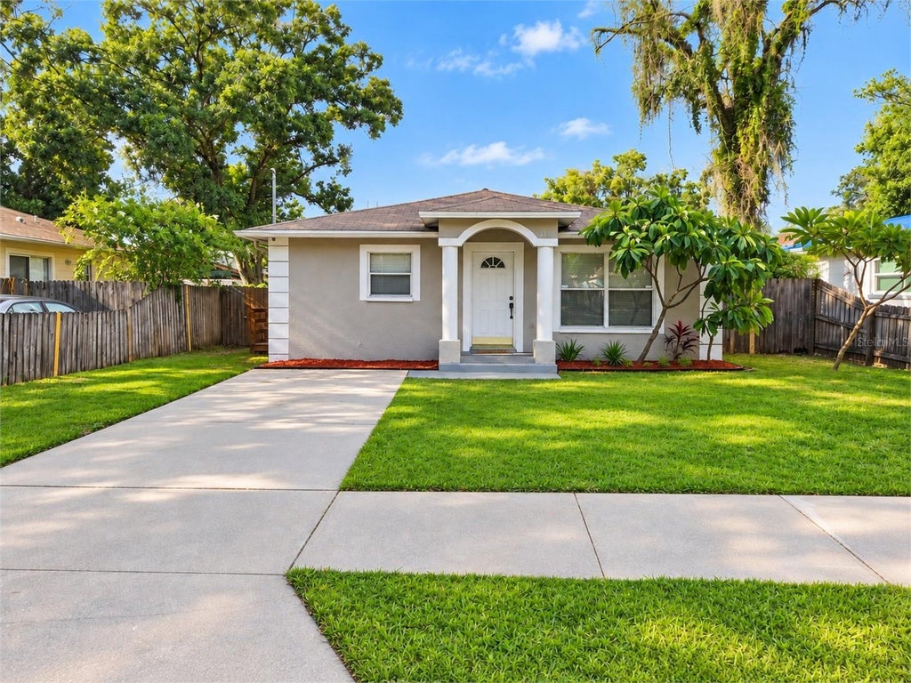 Photo of 3304 E Mohawk Avenue, Tampa, FL 33610 (MLS # TB8546661)