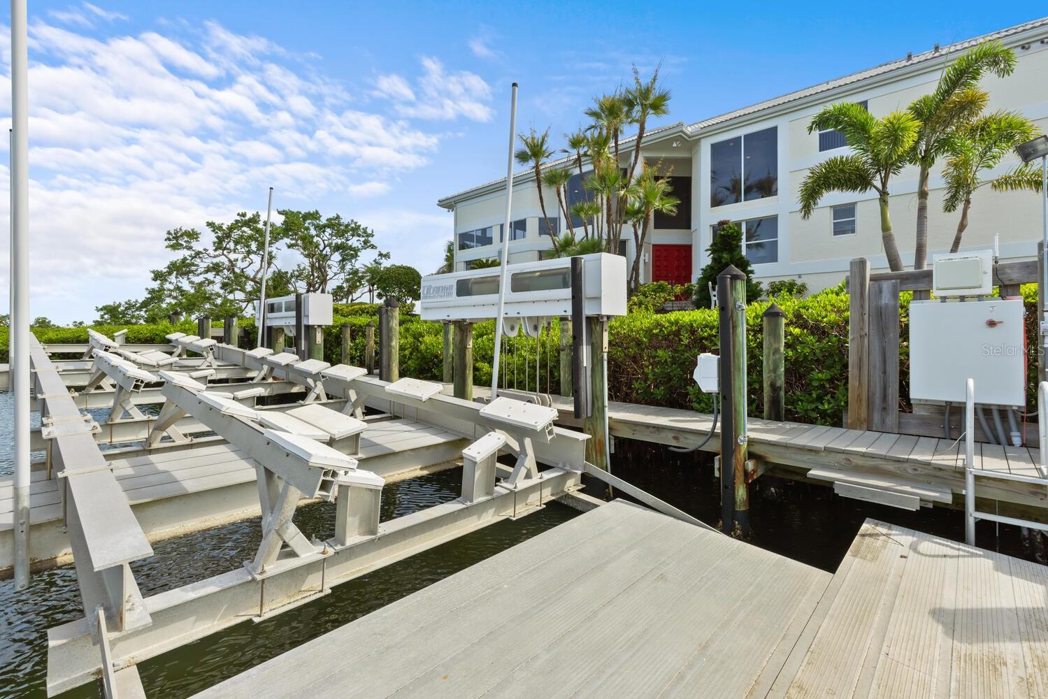 QUEENS HARBOUR - Residential