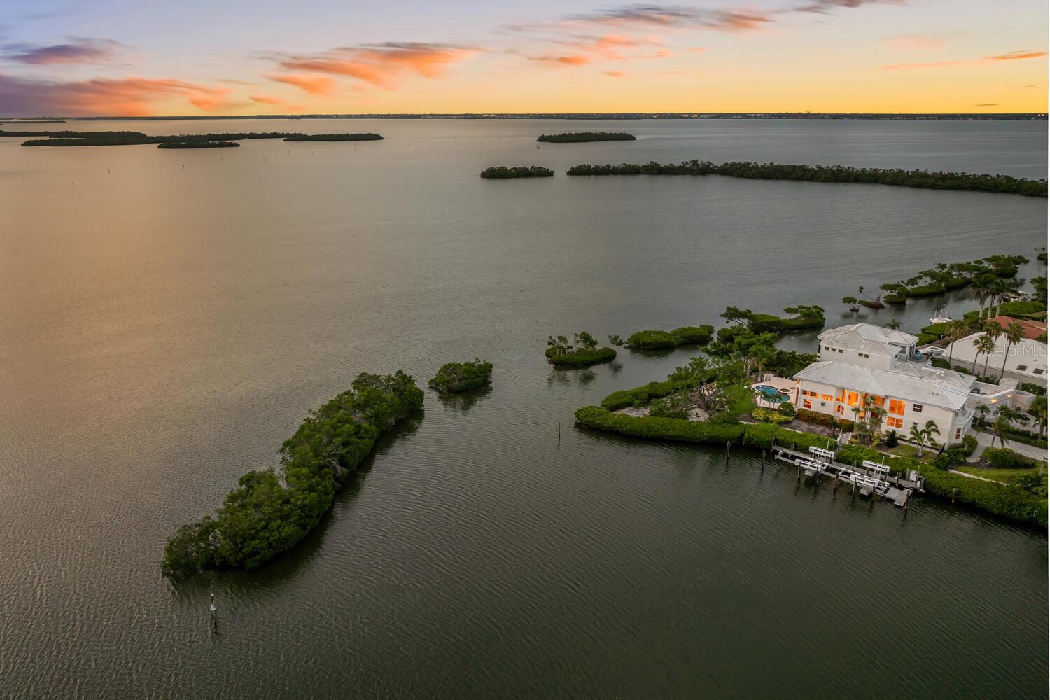 QUEENS HARBOUR - Residential