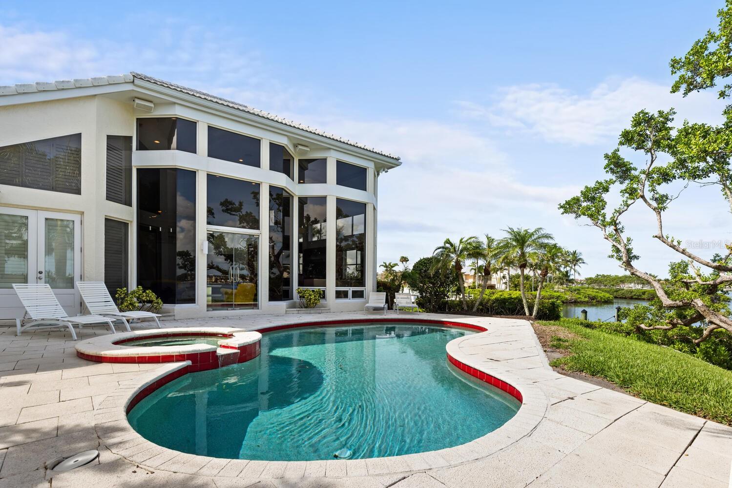 QUEENS HARBOUR - Residential