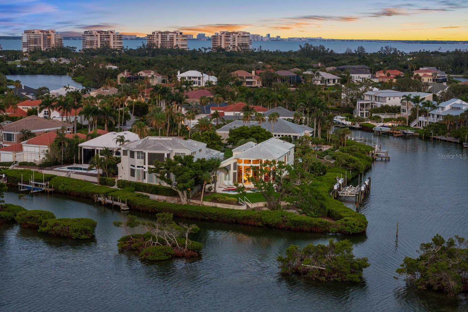 QUEENS HARBOUR - Residential