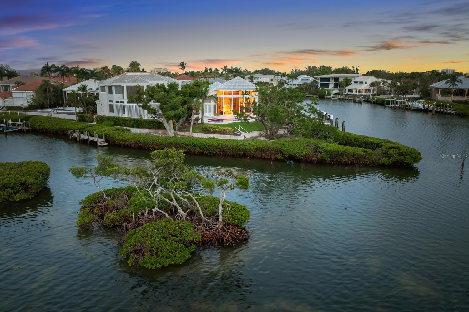 QUEENS HARBOUR - Residential