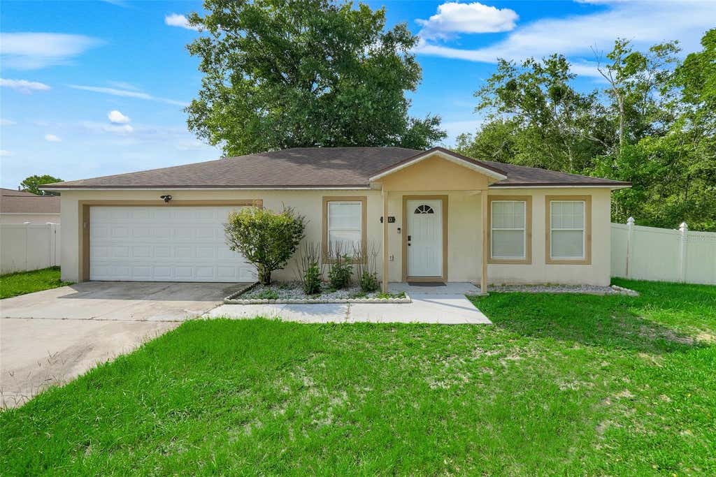 Photo of 810 Valnera Court, Kissimmee, FL 34758 (MLS # S5154778)