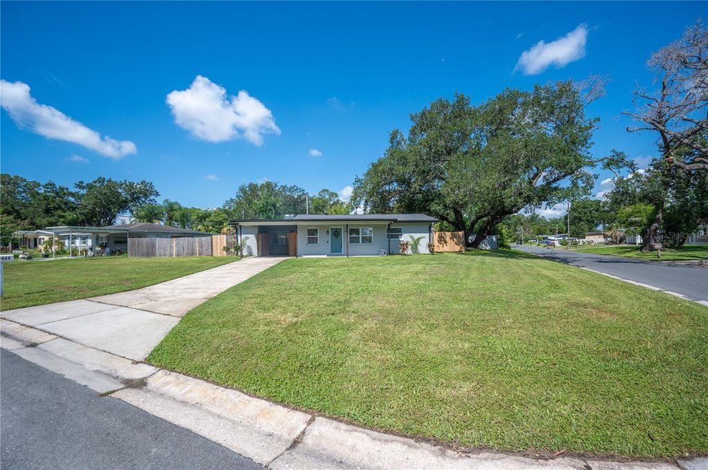 Photo of 2903 Stanhope Avenue, Lakeland, FL 33803 (MLS # L4963304)