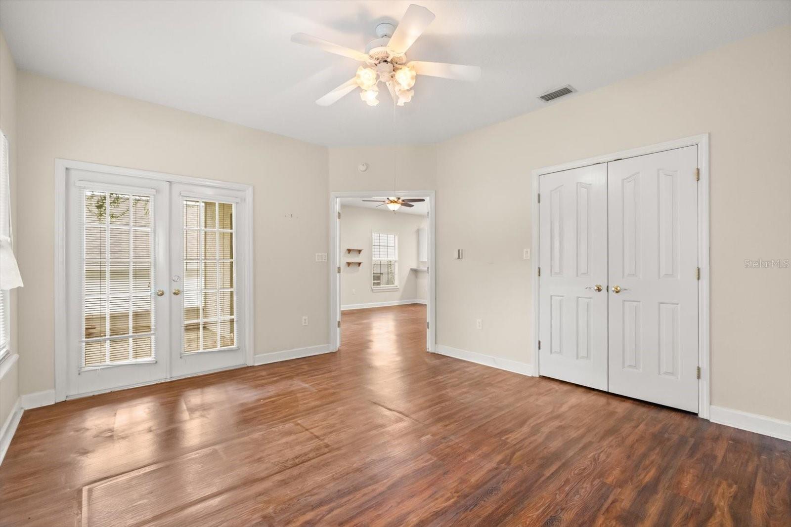 EUSTIS TOWNHILL SUB - Residential