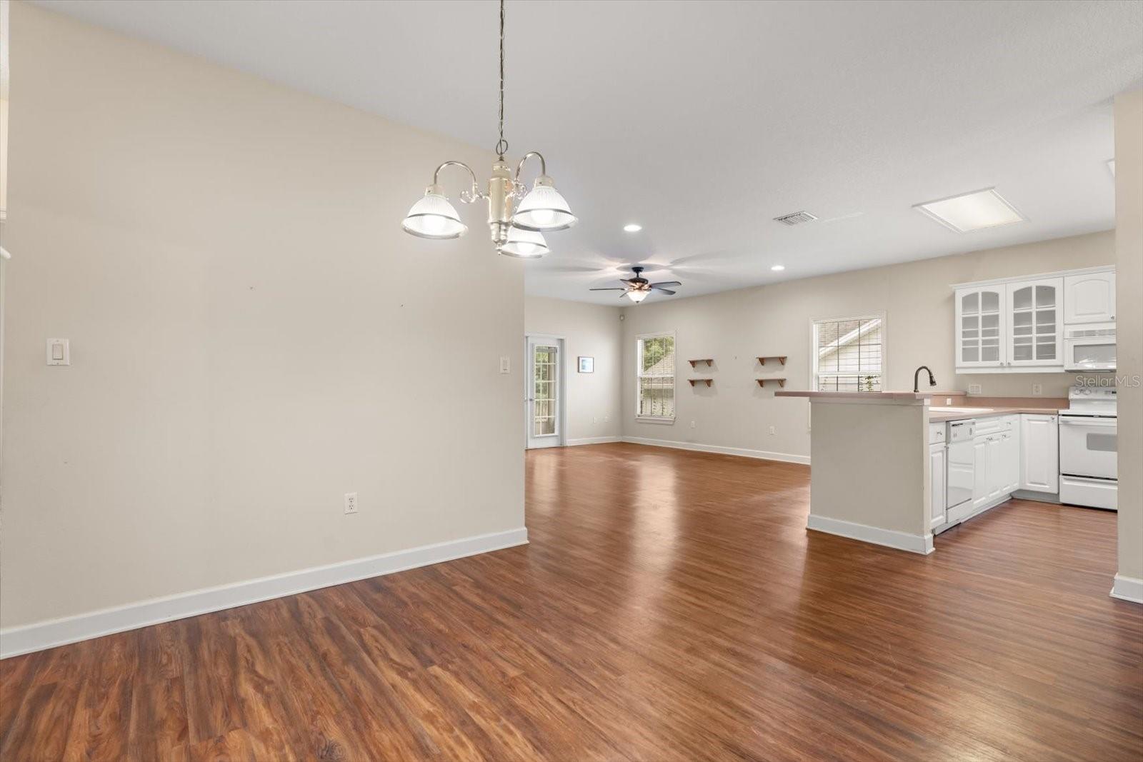 EUSTIS TOWNHILL SUB - Residential