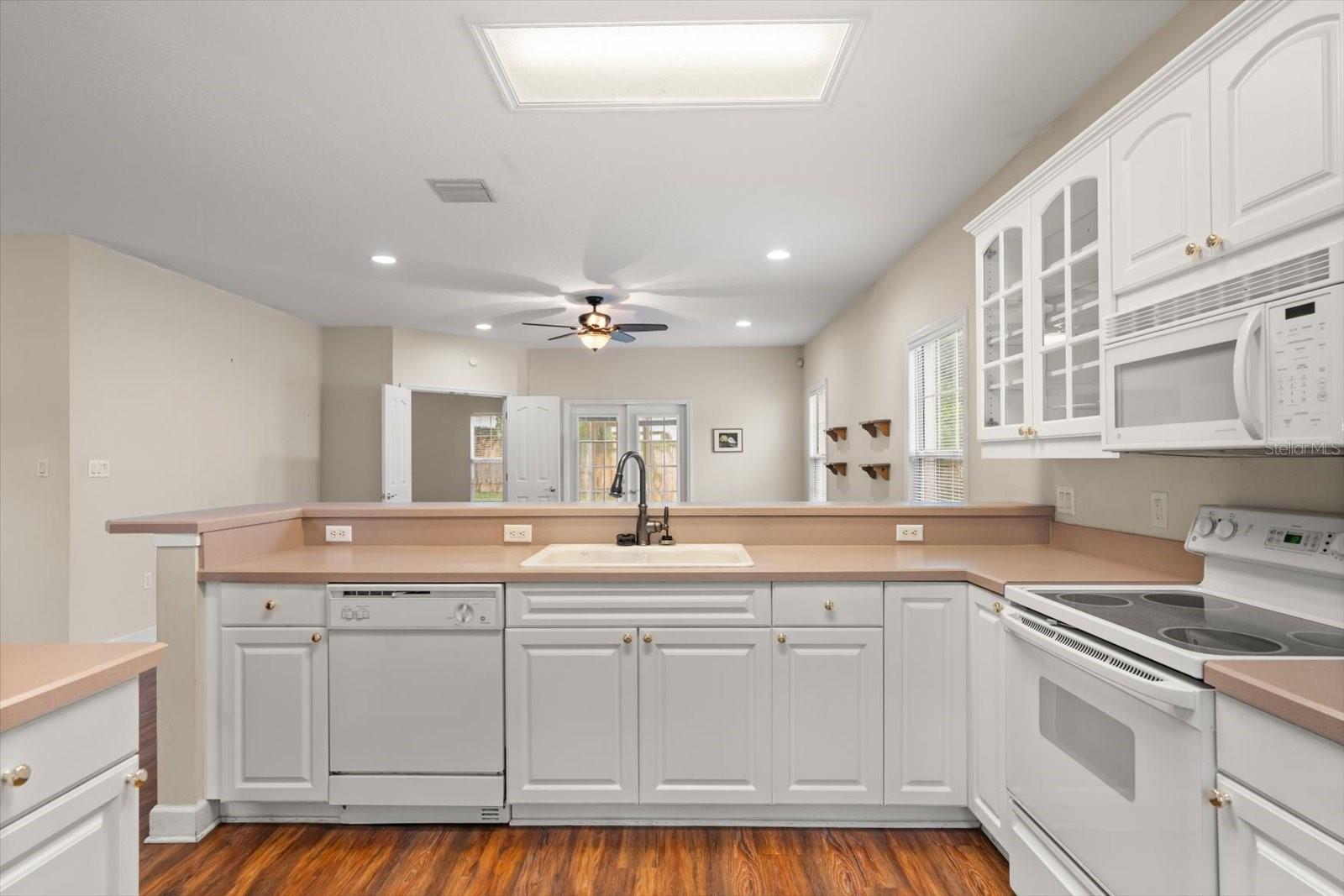 EUSTIS TOWNHILL SUB - Residential