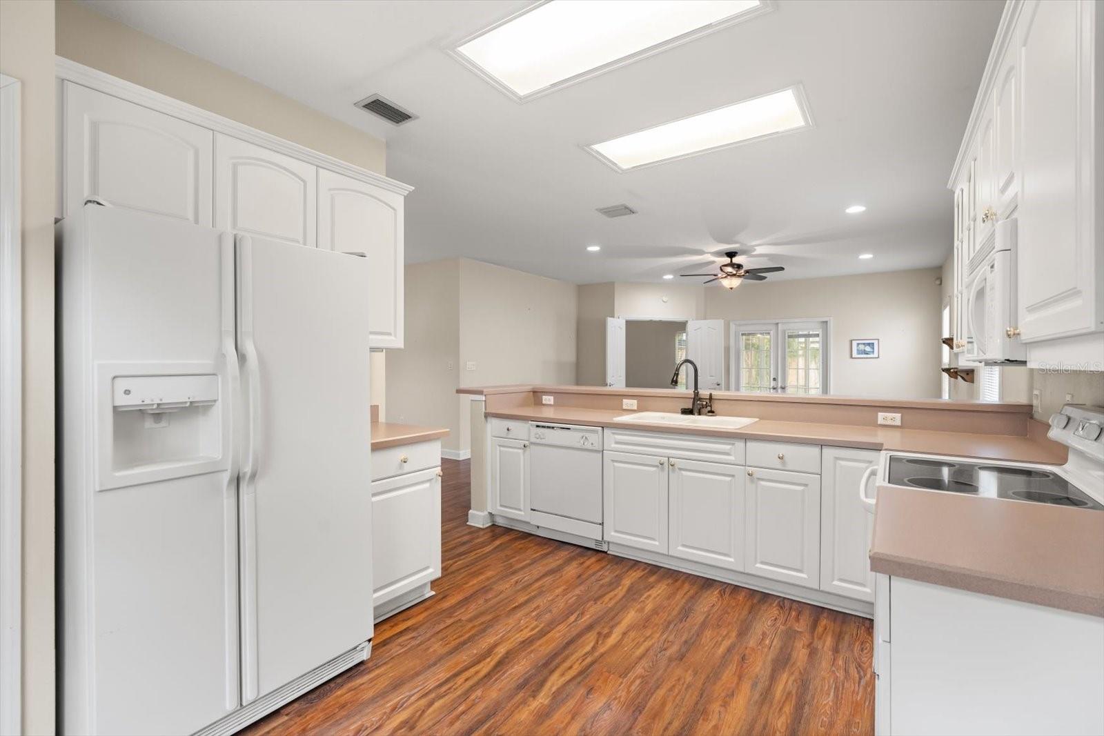 EUSTIS TOWNHILL SUB - Residential