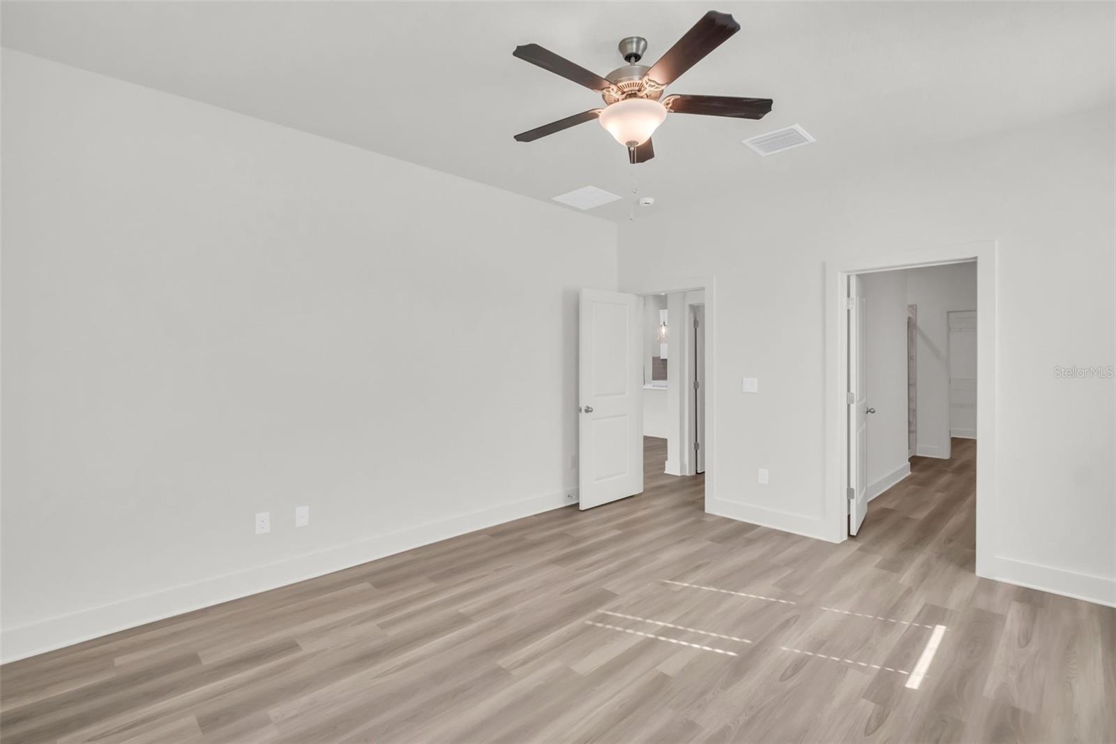 EMERALD FIELDS - Residential