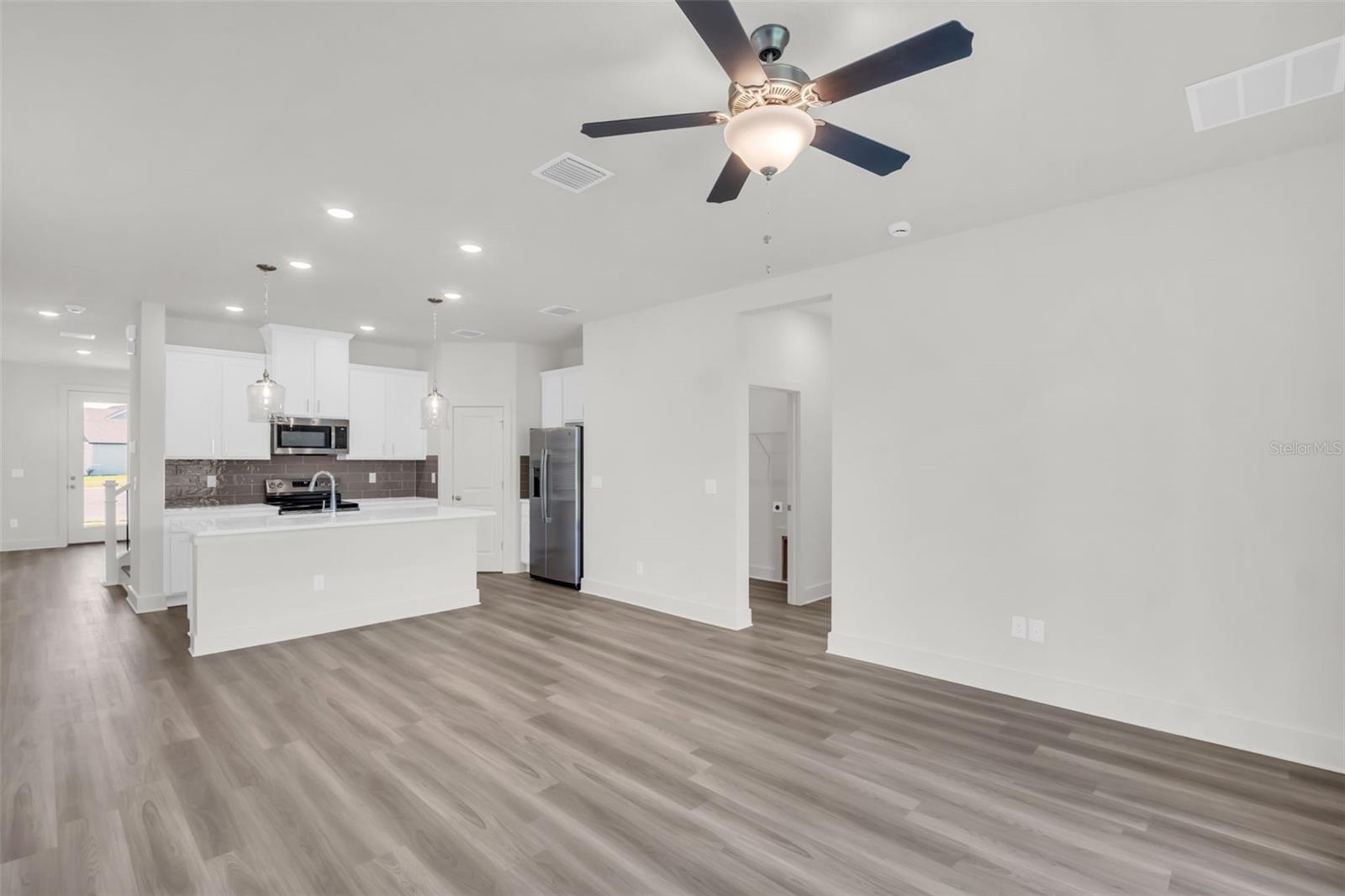 EMERALD FIELDS - Residential