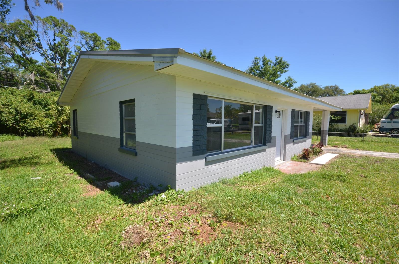 Florida Shores 01 - Residential