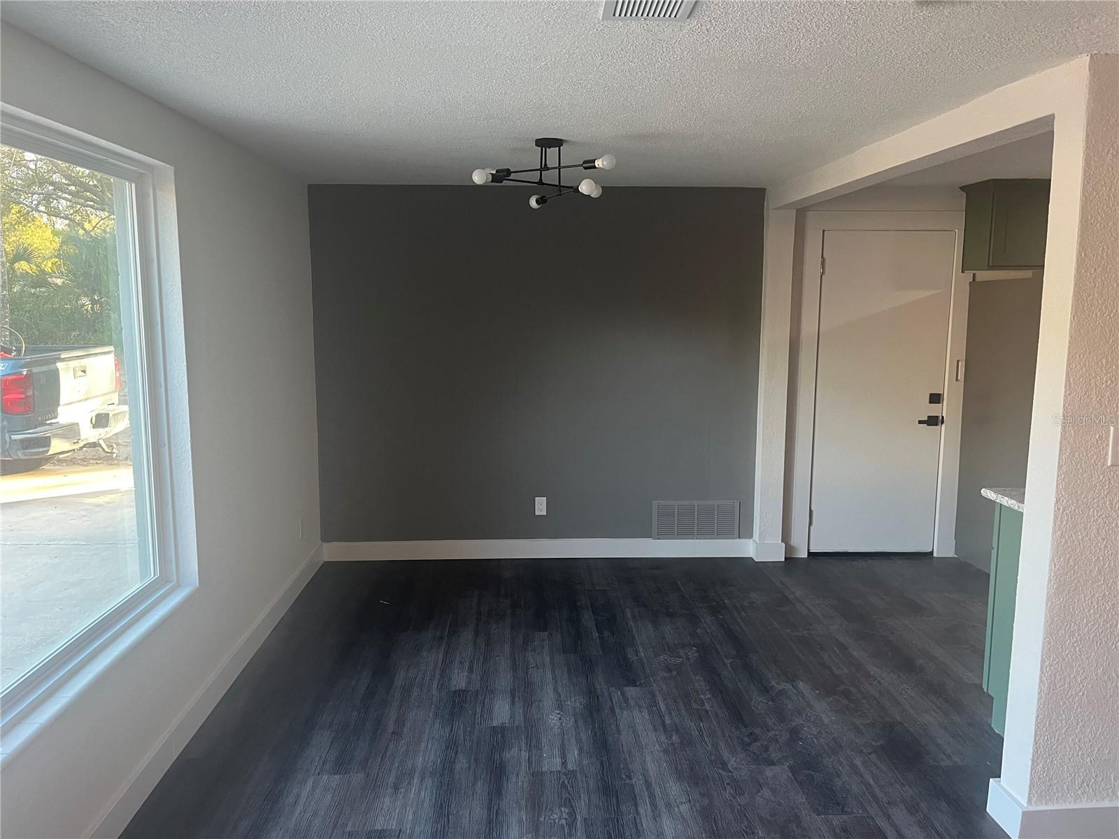 WILLISTON HIGHLANDS UN #1 - Residential