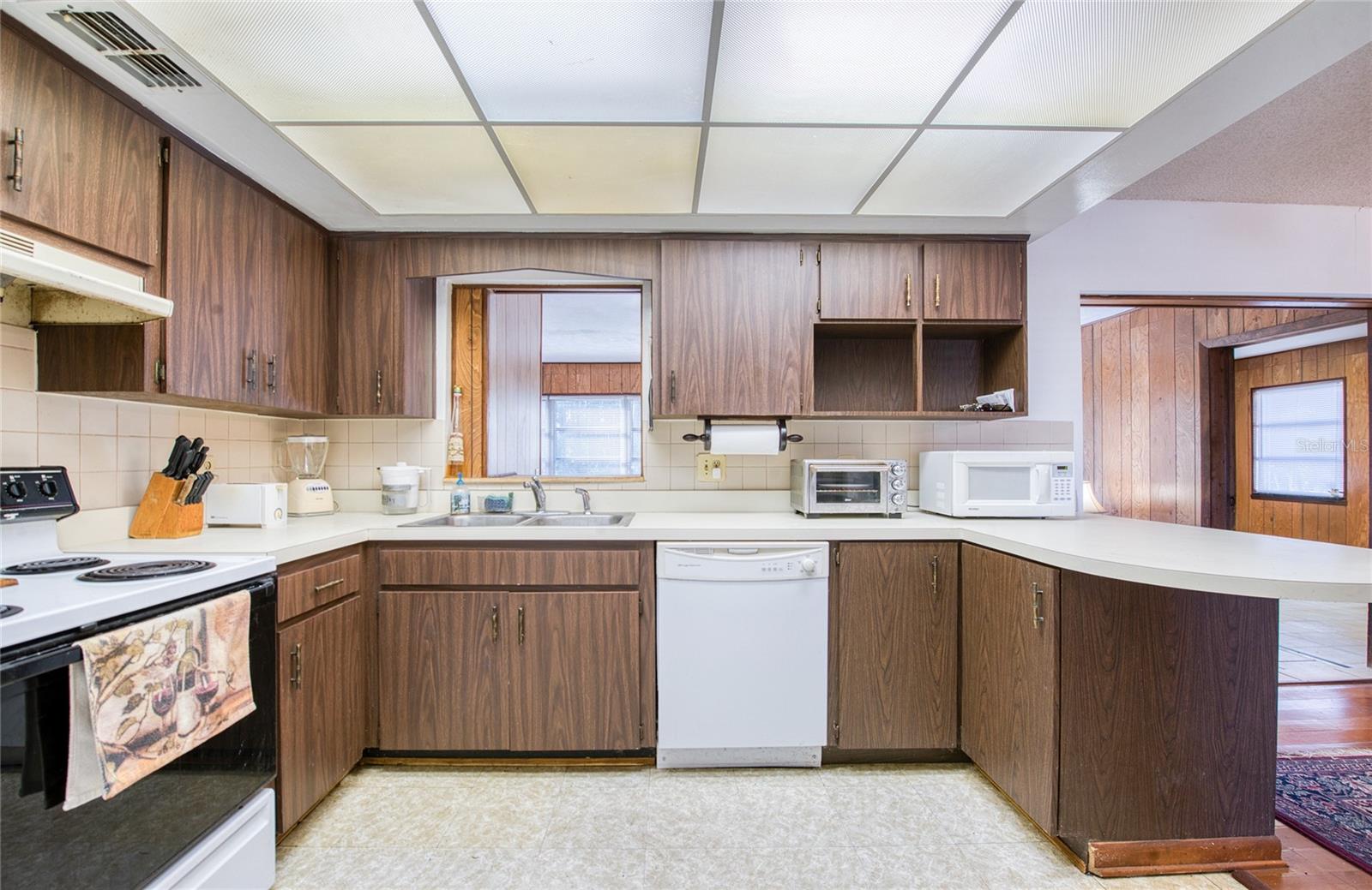 HENDERSON ROAD SUB UNIT 5 - Residential