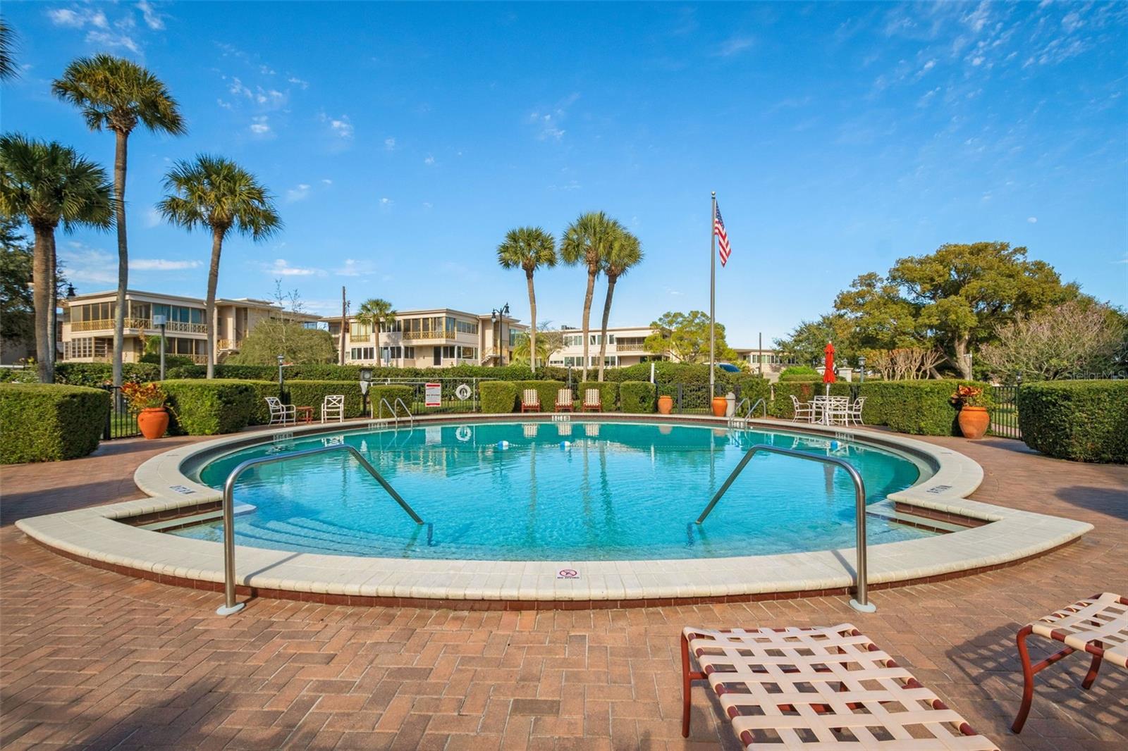 CLOISTERS CONDO - Residential