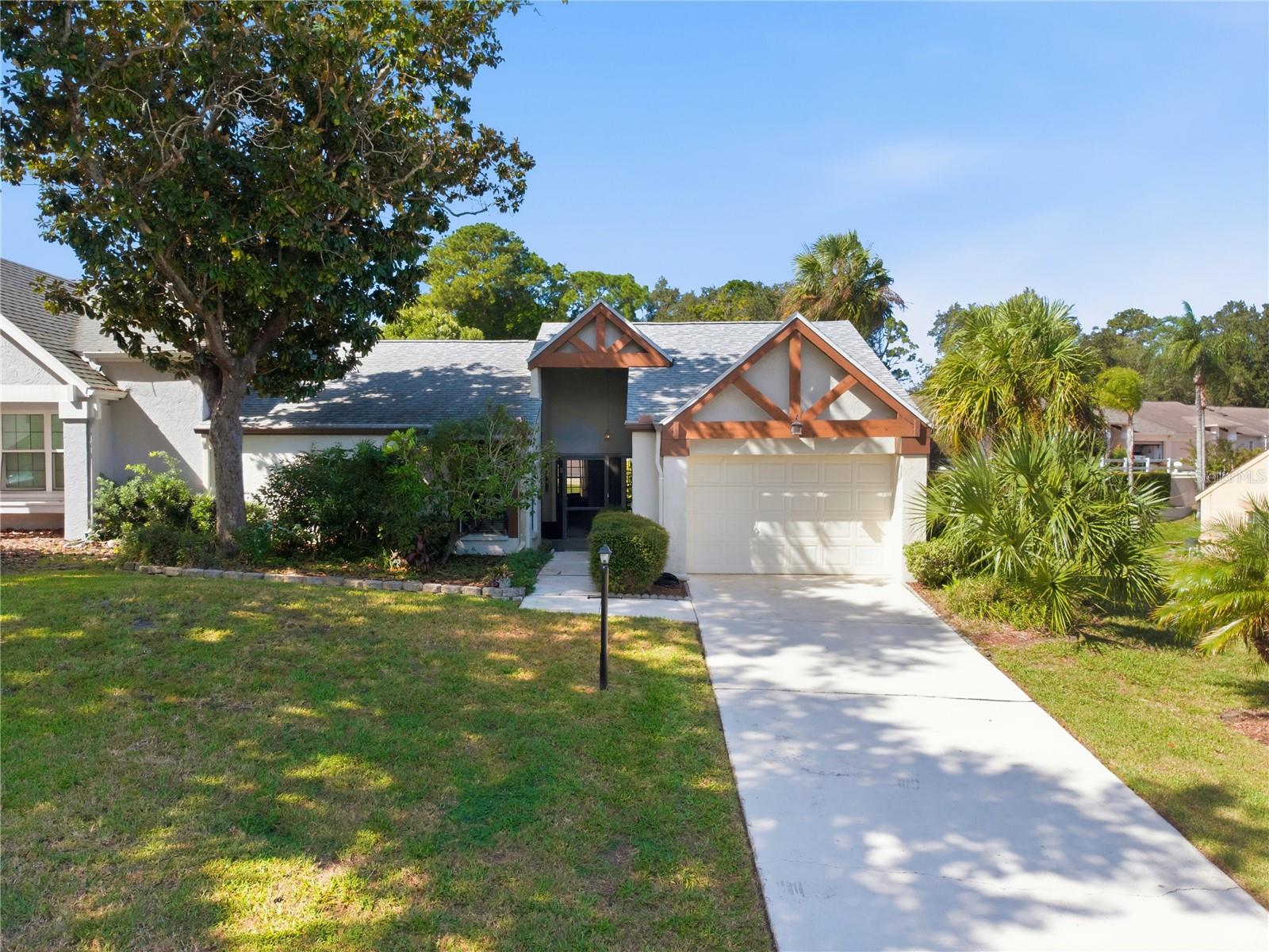 1622 HIGHLAND CLUB LANE