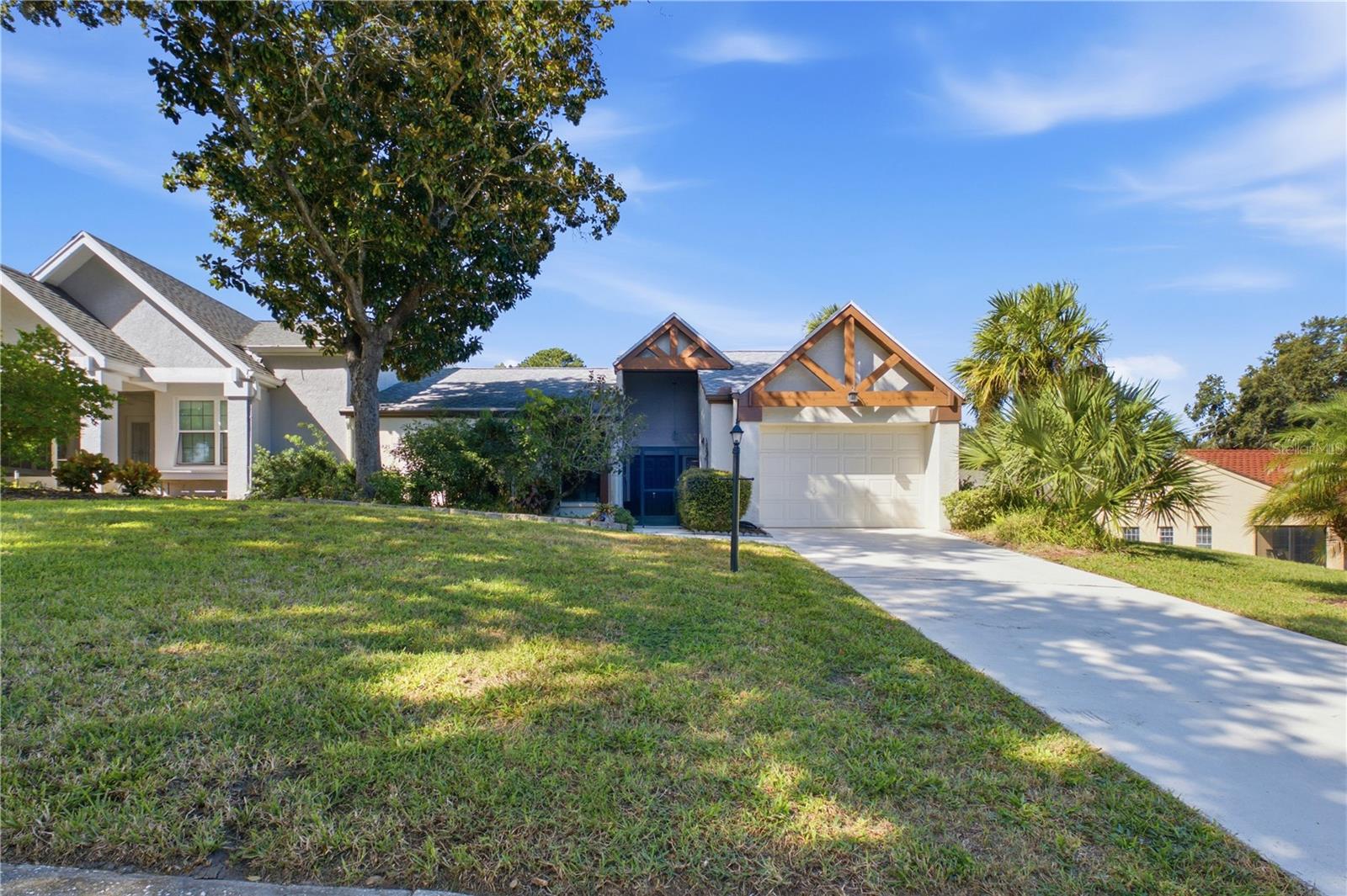 1622 HIGHLAND CLUB LANE