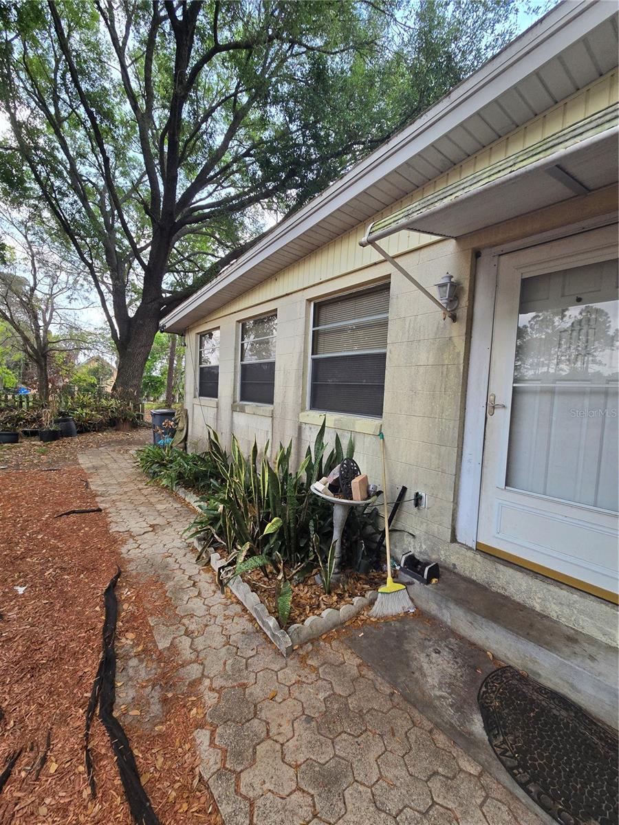 CRESCENT HEIGHTS 1ST ADD - Residential