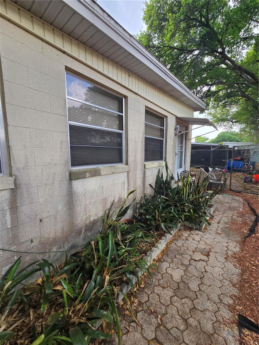 CRESCENT HEIGHTS 1ST ADD - Residential