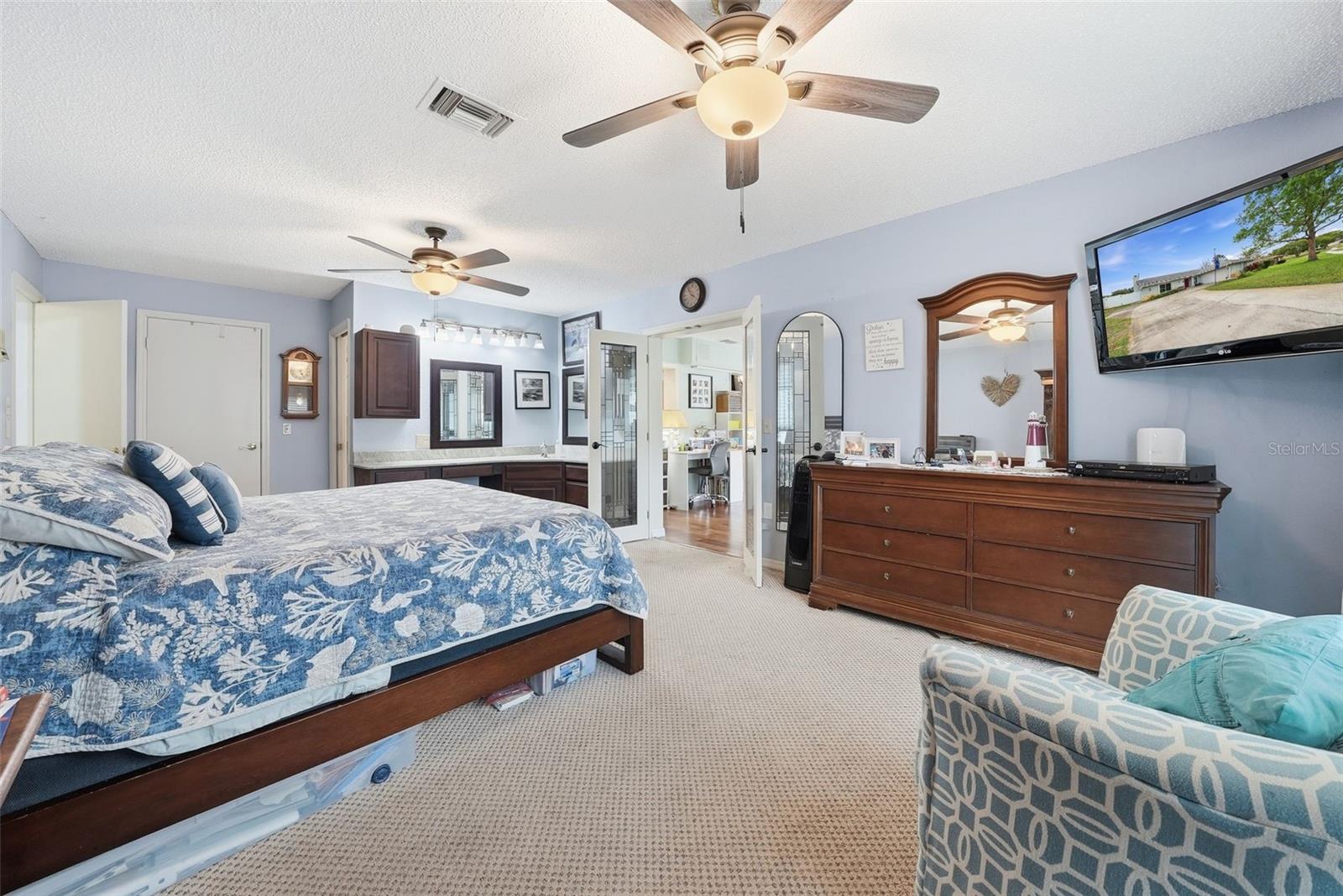 LAKESIDE WOODLANDS - Residential