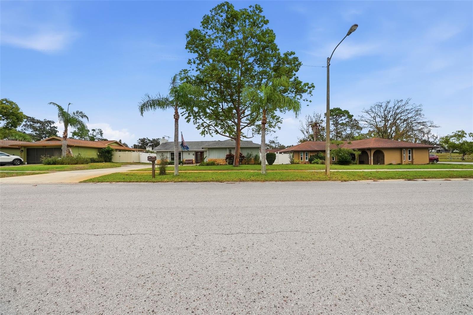 LAKESIDE WOODLANDS - Residential